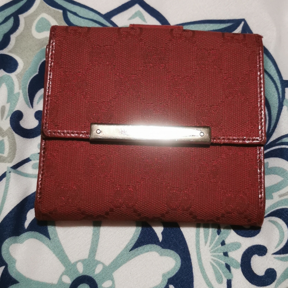 Gucci wallet